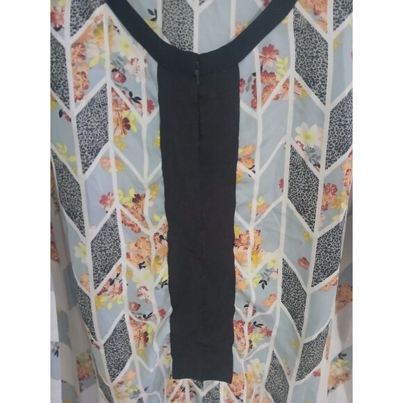 Cabi Large Spring Grosgrain Ribbon Floral Geo Print Blouse Romantic Cottage - Picture 2 of 5